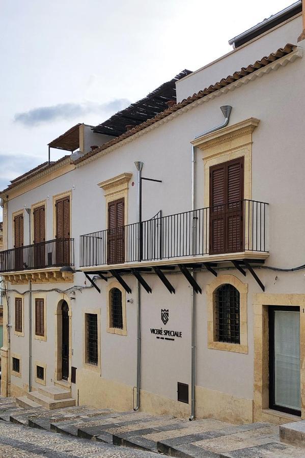 B&B Vicere Speciale Noto Exterior foto